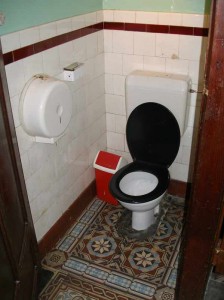 hajzlik1